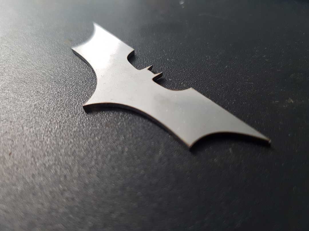 corte laser logo batman