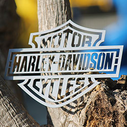 corte laser Harley Davidson logo